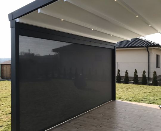 pergola Elegancy so svetlami a prednou screenovou roletou