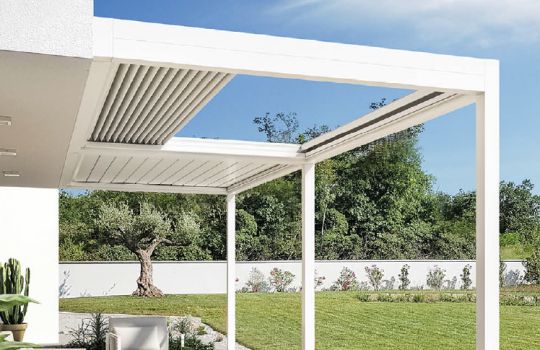 Bioklimatická sťahovateľná pergola SWAY